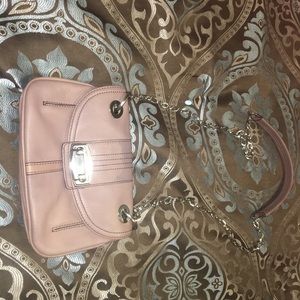 b Makowsky blush colored crossbody